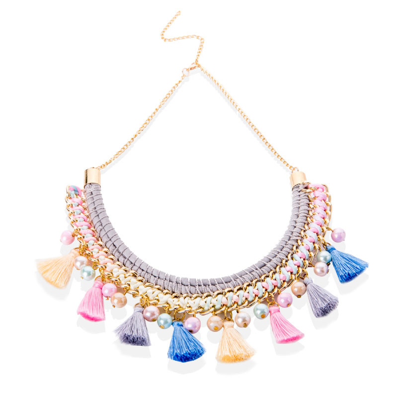 Collar Egipcio Motas Pastel, elaborado a mano de forma artesanal, Gabriela Nuñez Diseñadora Mexicana