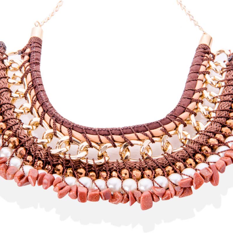 Collar Egipcio Café, elaborado a mano de forma artesanal, Gabriela Nuñez Diseñadora Mexicana