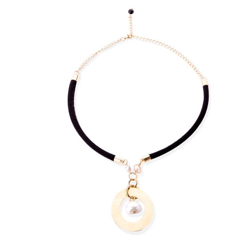 Collar con Aro de Acero y Perla, elaborado a mano de forma artesanal, Gabriela Nuñez Diseñadora Mexicana