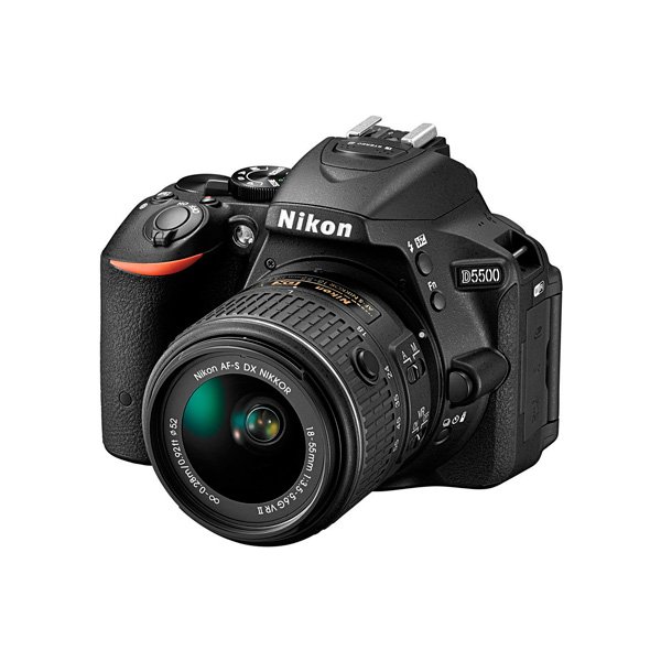 NIKON D5500 + LENTE (AF-S DX NIKKOR 18-55mm f/3.5-5.6G VR II)