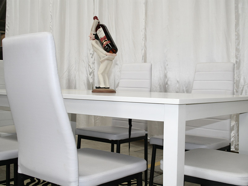 Comedor de  7 piezas con mesa Blanca y sillas Vinipiel blanco F2395 F1367,  POUNDEX