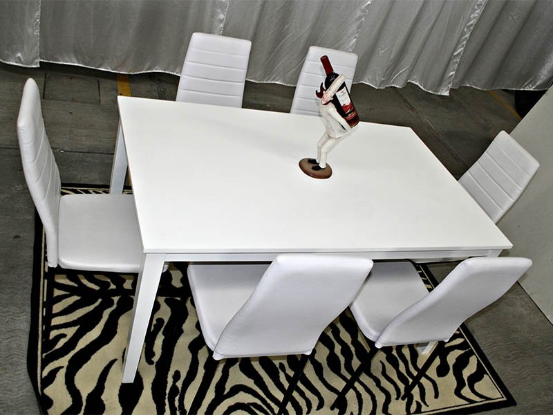 Comedor de  7 piezas con mesa Blanca y sillas Vinipiel blanco F2395 F1367,  POUNDEX