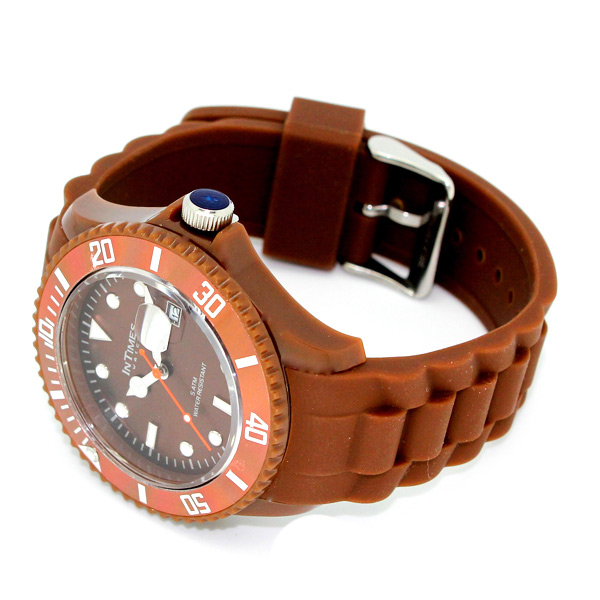 RELOJ CASUAL CAFÉ INTIMEX,  ANALOGO, UNISEX  A PRUEBA DE AGUA.