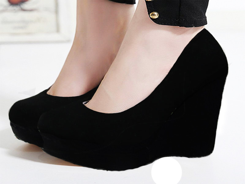 Zapatilla  Black Platform Pumps -Delia Torres