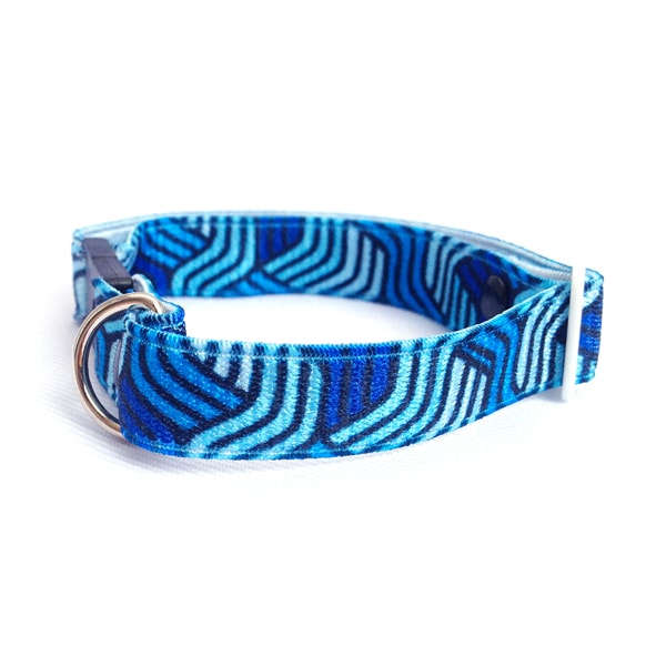 Collar Para Gato Con Dise?o En Azul De El?stico Y Broche De Seguridad Breakaway. Marca Nyucat