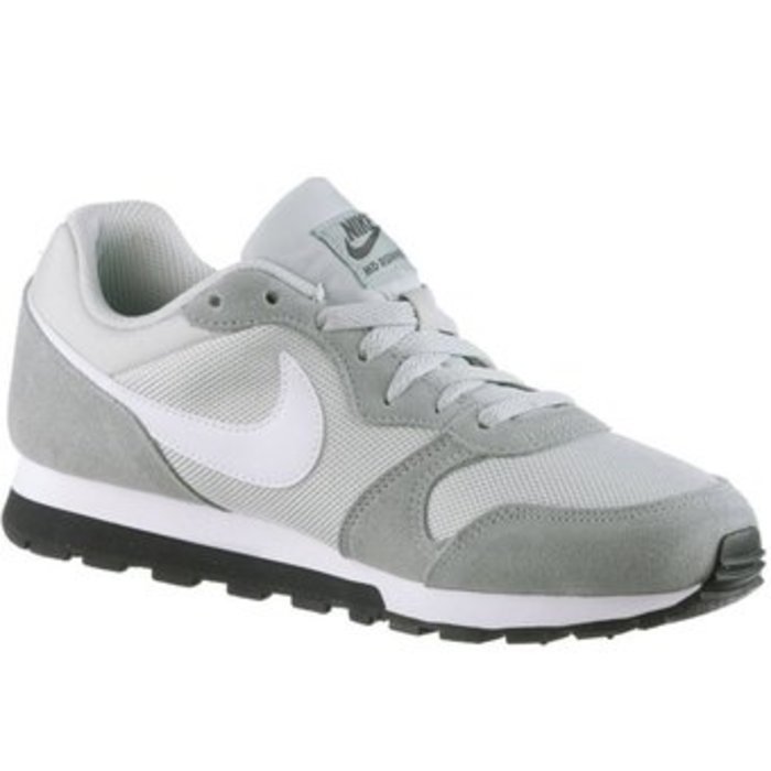 Tenis Nike Md Runner 2 Plata Blanco 749869 013