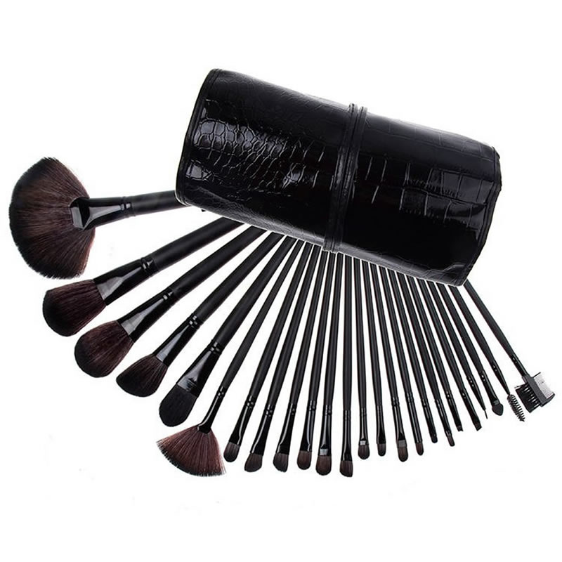 Set D 24 Brochas Con Estuche Negro-Charol