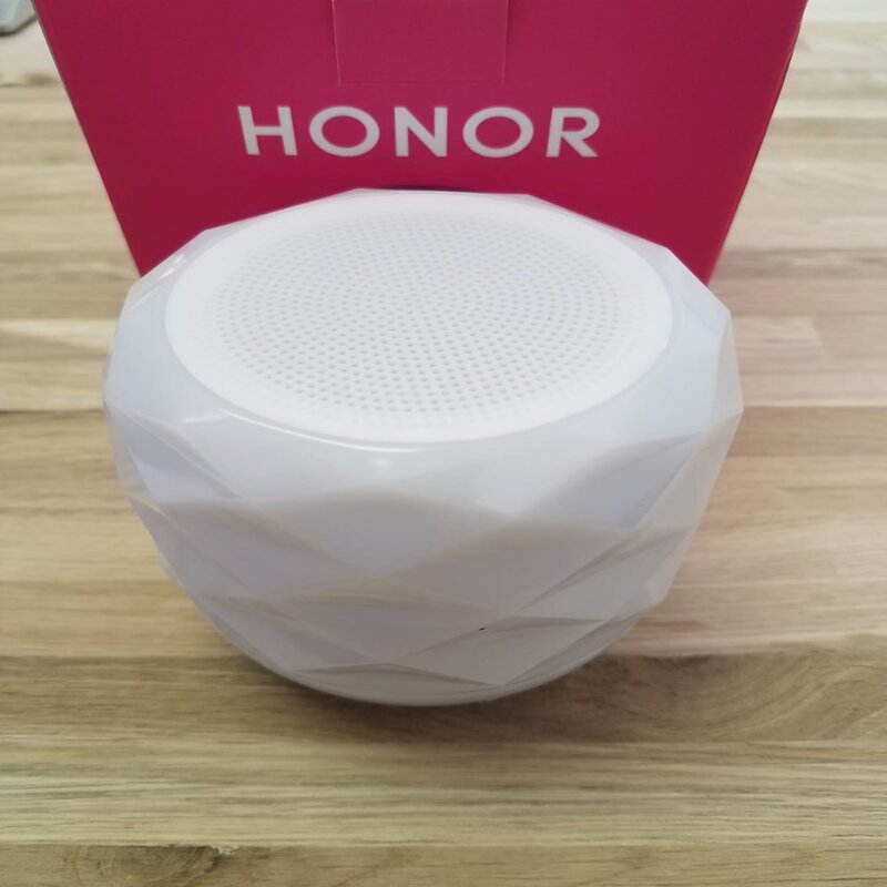 HONOR BLUETOOTH SPEAKER