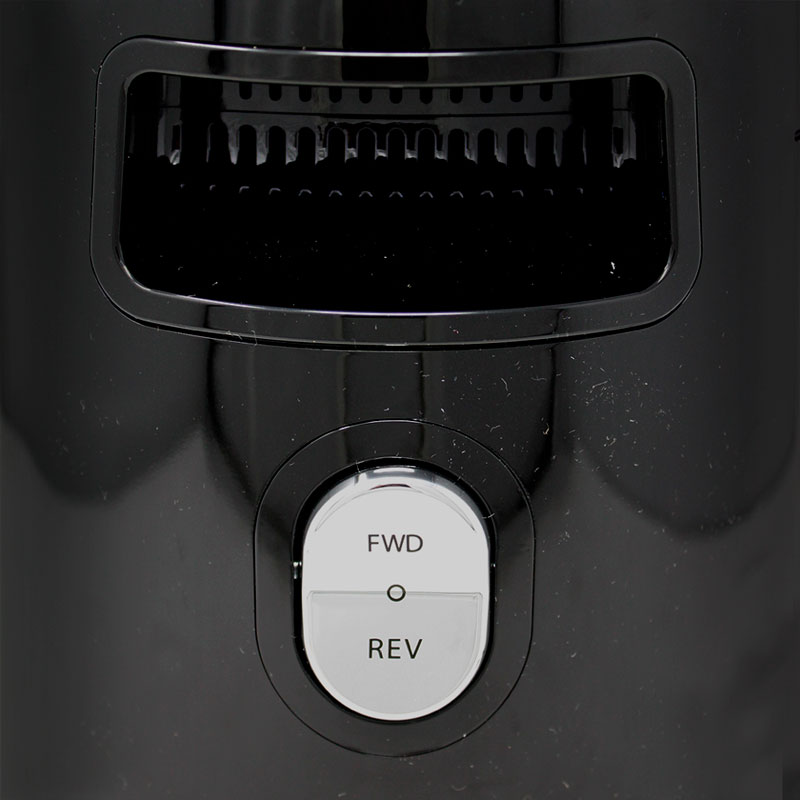 Extractor de Jugo Prensa Fría Boca Ancha Doméstico con 2 Canastillas Extra Plata Kuvings EVO820