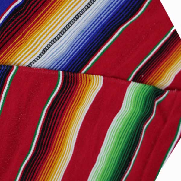 Sarape artesanal Mexicano colores vivos.