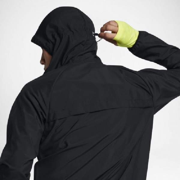 CAMPERA NIKE ESSENTIAL CABALLERO