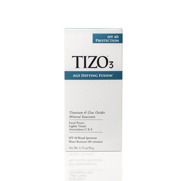 TiZO 3. Protector solar 100% mineral SPF40 con color, textura sedosa y acabado mate.