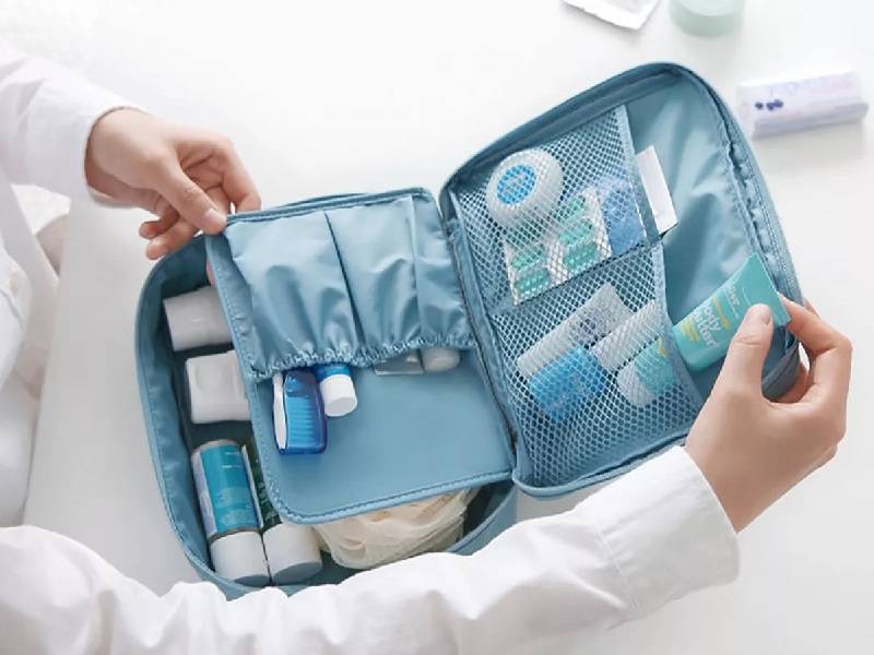 Organizador Viaje Neceser Bolsa Maleta Cosmeticos Mutiusos Color Vino