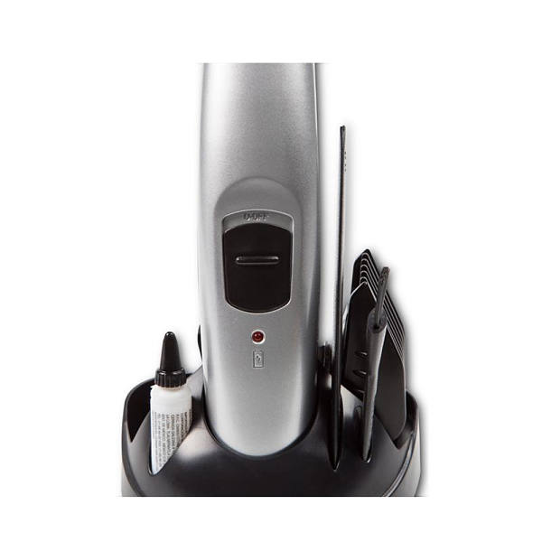 Recortadora de barba y bigote recargable Conair con navajas de acero inoxidable y base para guardar 12 pz modelo GMT189RES