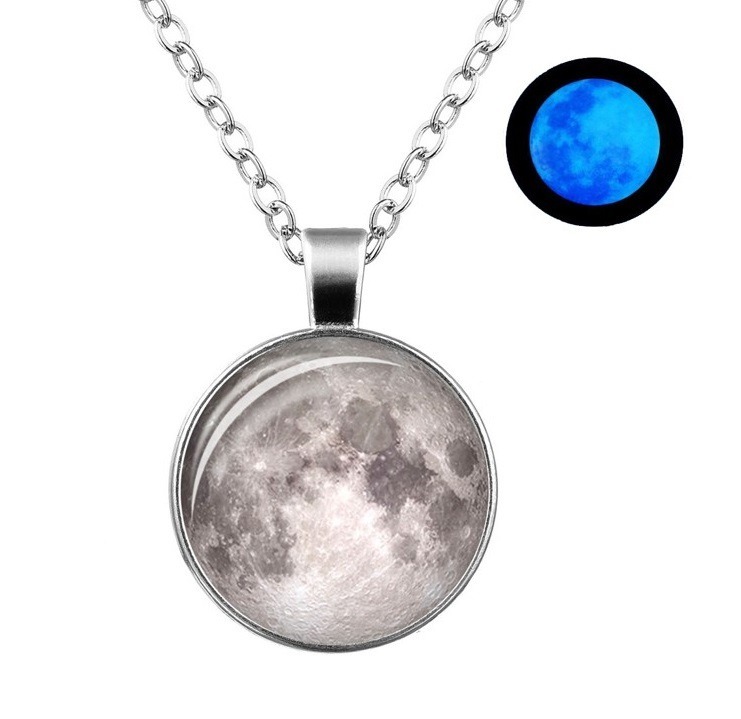Collar Moonlight Luna Llena Brilla Obscuridad Color Azul 