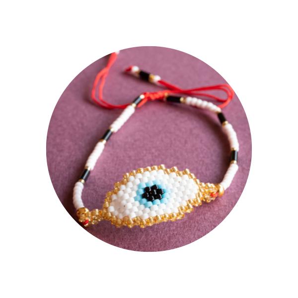 Pulsera de protección blanca