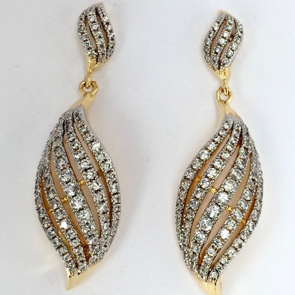 Aretes Sofisticado-Baño de oro 18K