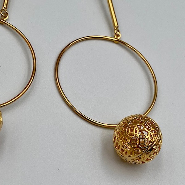 Aretes Largos Dorados-Baño de Oro 18K