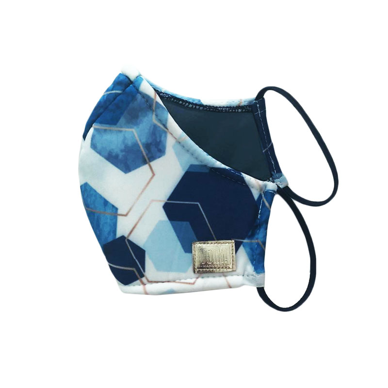 Cubrebocas mascarillas NATURE GARTEN 2 PZ ANTI-MICROBIANAS CON FIBRA DE PLATA blanco con abstract