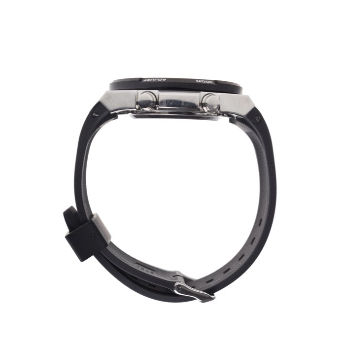 Reloj Casio Hombre Hora Munidal 50mm Casual Plata 