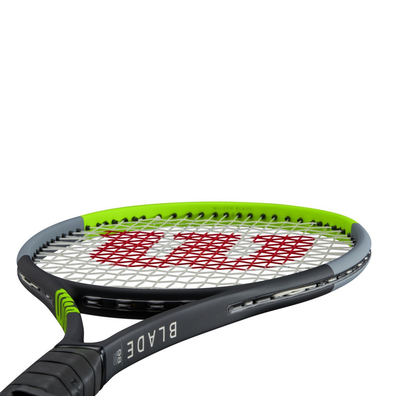 Raqueta Wilson Blade 98 18x20 V7 Puño 4 3/8