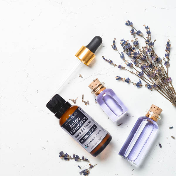 Kit Regenerador Gold de Ácido Hialurónico I Antiarrugas I Crema día + noche + contorno de ojos + aceite Rosa Mosqueta 30ml + mascarilla carbón activado 125ml + 30 caps de Ácido Hialurónico I Hanna White