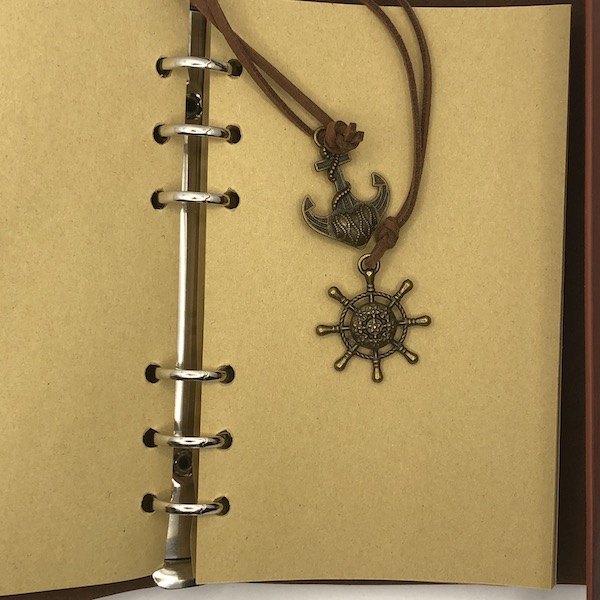 AGENDA CON FORRO DE PIEL GRABADA MARCA SMART