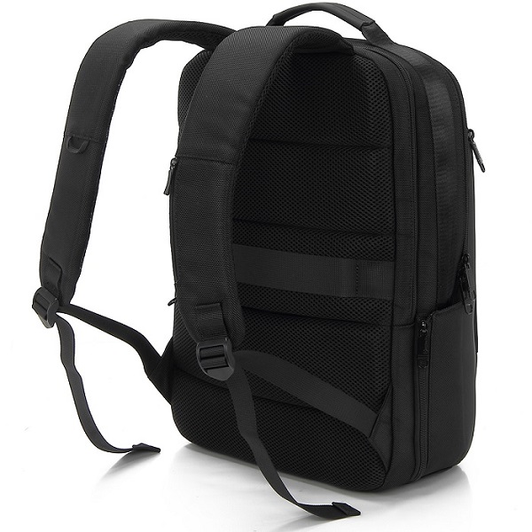 Mochila Getttech Bold p/laptop 15.6", textil, resistente al agua, cargador usb, negro (GMB-22004)