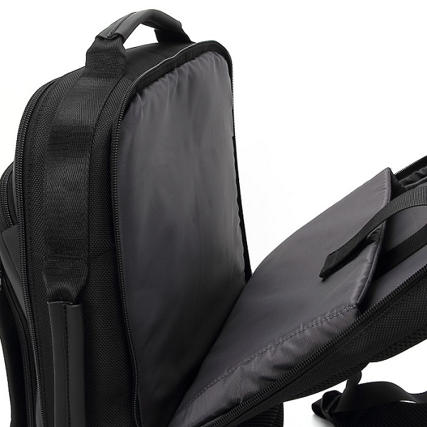 Mochila Getttech Bold p/laptop 15.6", textil, resistente al agua, cargador usb, negro (GMB-22004)