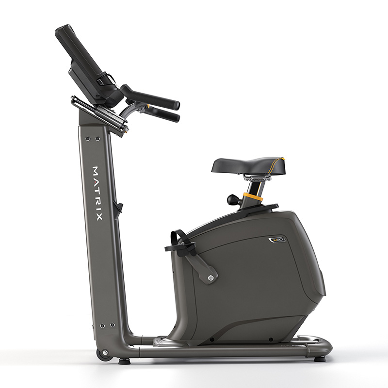 Bicicleta Vertical Matrix U30 Con Consola Xr Residencial , Bicicleta para uso del Hogar .