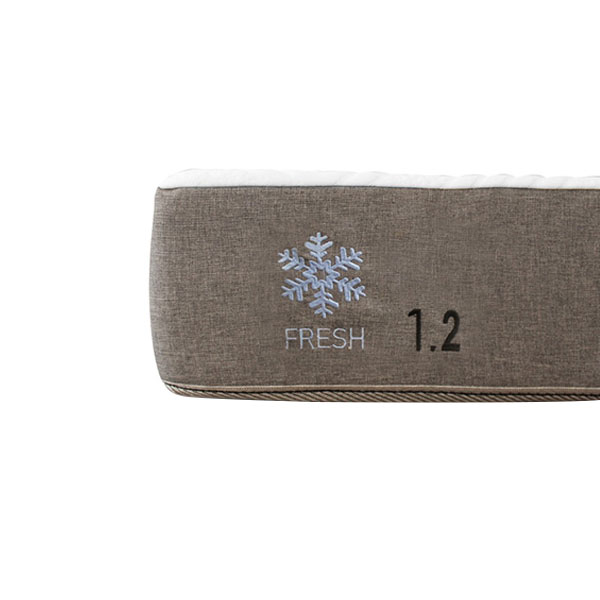 Colchón de Memory Foam Matrimonial Nuube 1.2 , empacado al vacío y entregado en caja 