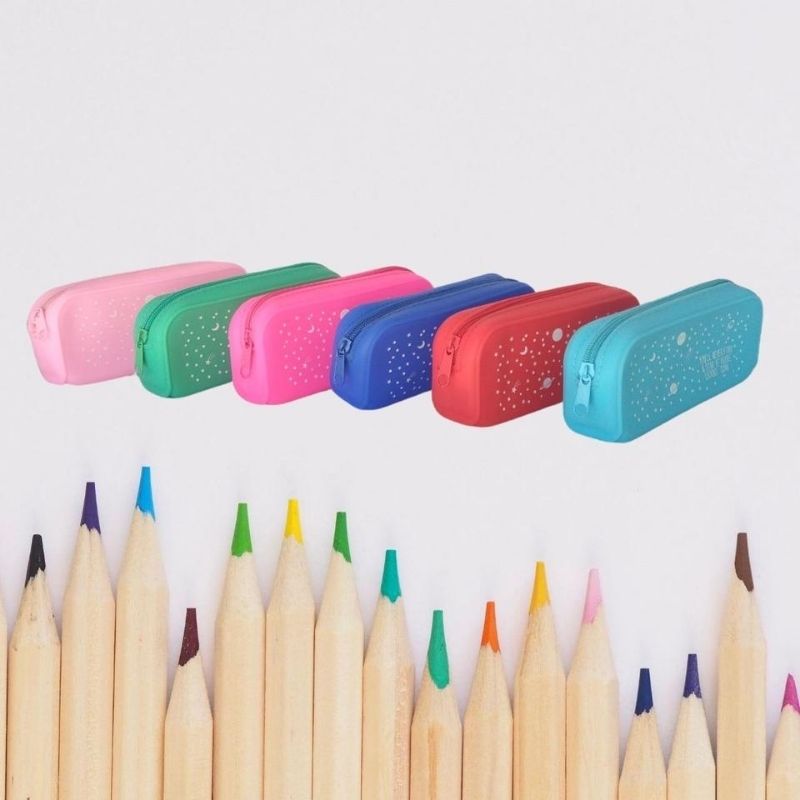 Estuche de Silicona Multiusos, LBP, Lapicera, Estuchera, Cierre Cremallera, Suave, Diseño Galaxia -Rosa Claro