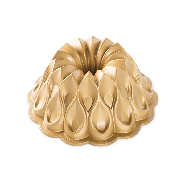 Molde Nordic Ware Crown Bundt