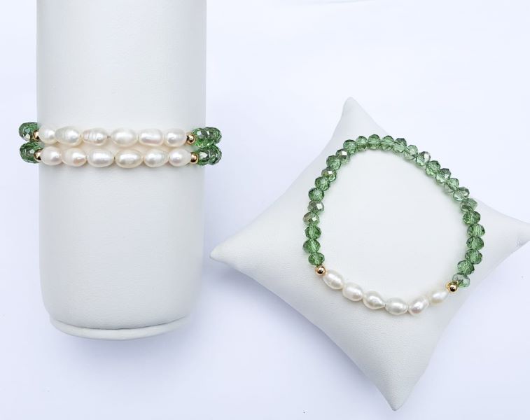 PULSERA TRIPLE PERLA COLOR VERDE