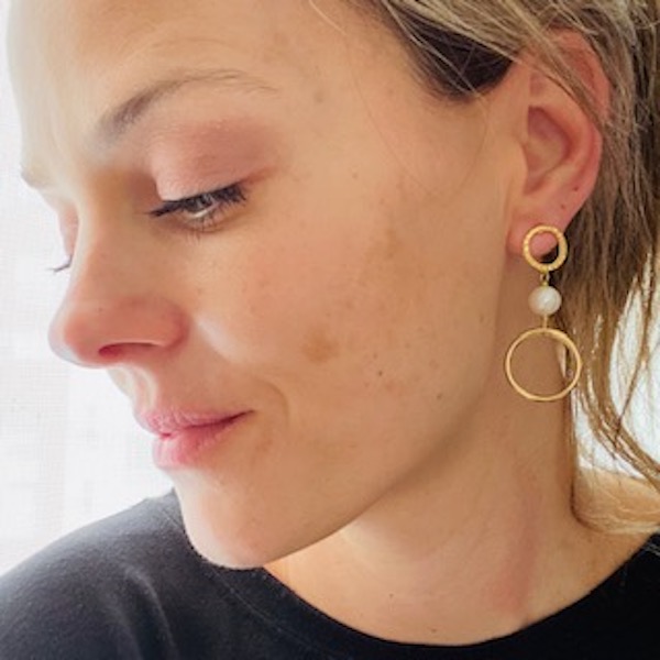 Aretes Círculo Con Perla-Baño de oro 18K-Dorado