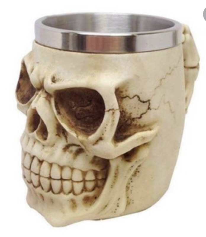 TAZA GOTICA EN FORMA DE CRANEO
