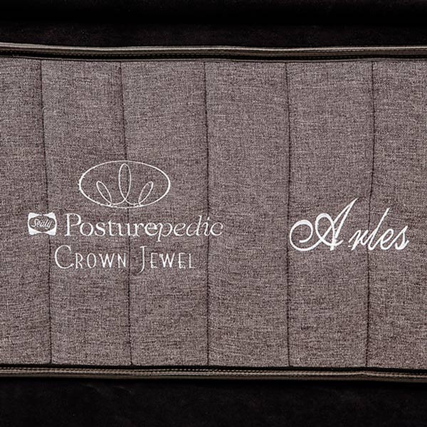 Juego De Box Y Colchon Arles Sealy - Matrimonial