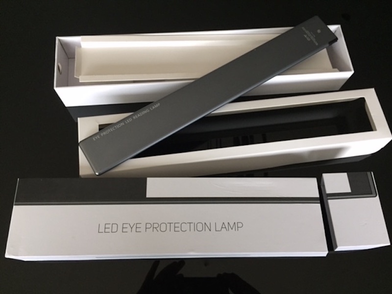 LAMPARA PLANA DE LED,COLOR ROSA, CON BASE MAGNETICA 