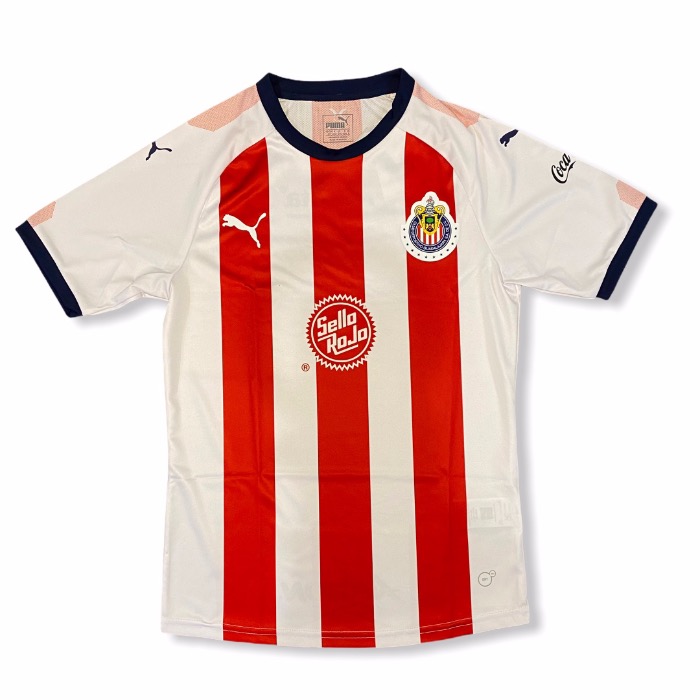 Jersey Chivas del Guadalajara de las Fuerzas Básicas de Local