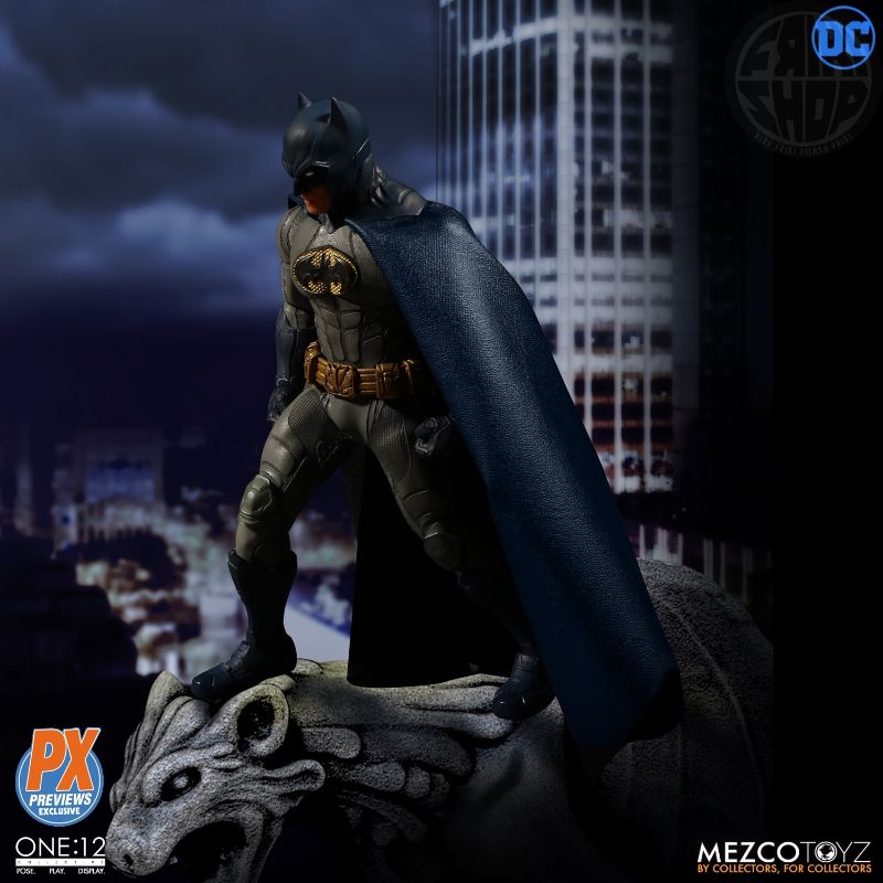 Mezco One:12 Batman (Sovereign Knight) PX Previews Exclusive DC Comics