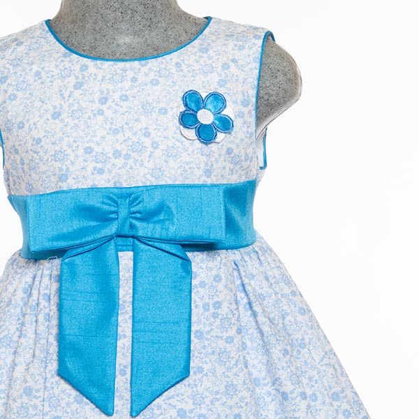 Vestido color Azul Cielo para Niña 2 a 8 años.