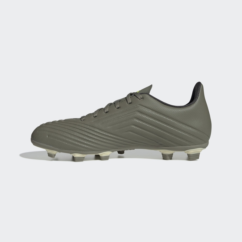 Taquetes adidas Predator 19.4 Multiterreno