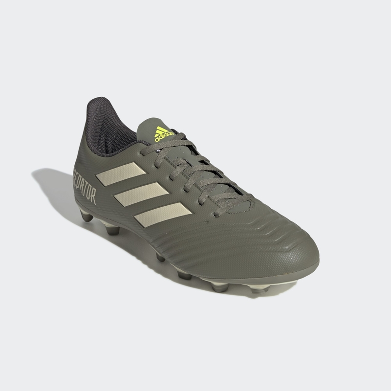 Taquetes adidas Predator 19.4 Multiterreno