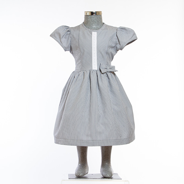 Vestido color Azul Marino Rayado.