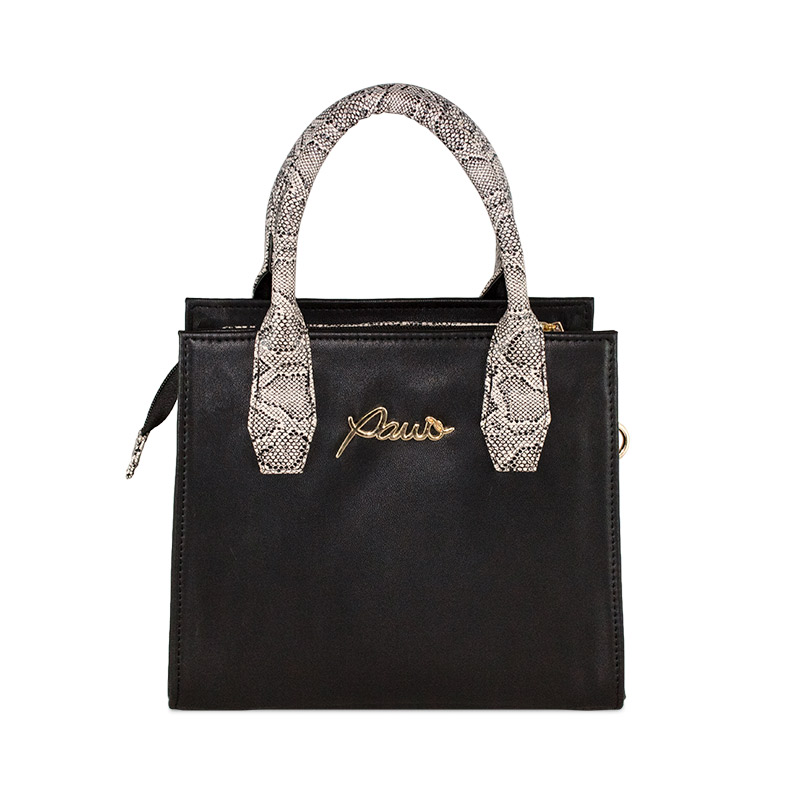  Bolsa Lichi color negro detalles textura reptil.