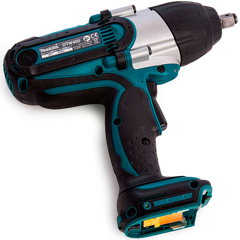 Llave De Impacto Inalámbrica Makita DTW450RMJ De 1/2 Pulg. 18 V