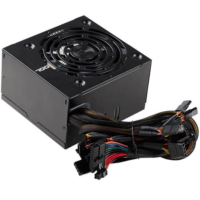 Fuente De Poder EVGA 700W 80 Plus 100-W1-0700-K1.