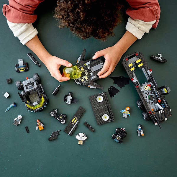 LEGO Juguete de construcción con la baticueva de Batman DC 76160 Batibase Móvil para niños a Partir de 6 años, Set de Juego y Minifiguras de acción (743 Piezas)