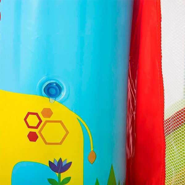 Brincolin Inflable Infantil Fisher-Price Castillo Con Malla Multicolor