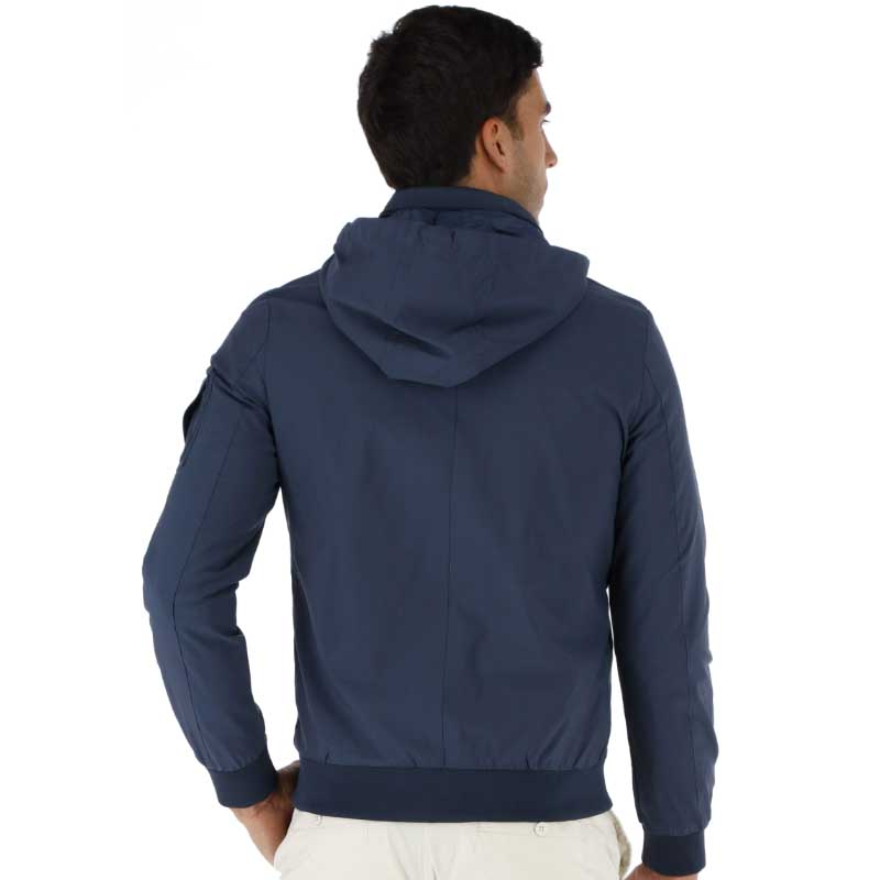 Chamarra Rompevientos De Cuello Alto Con Capucha 928429
